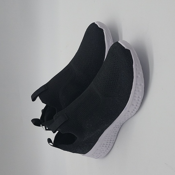 2528- Women’s AVIA Black Mesh Comfort Sneakers Size 6.5 Slip-On Memory Foam NWT - Picture 1 of 8